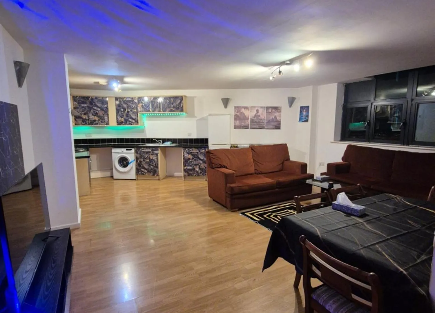 Modern 2 Bedroom Apartment Unbeatable City Centre Location! Bradford  Reino Unido